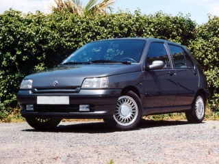 Renault Clio Baccara